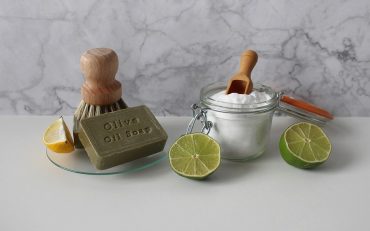 8 recettes de produits nettoyants naturels