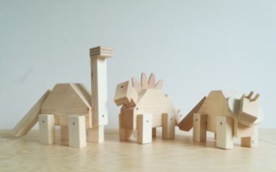 Je construis mon dinosaure en bois de récup